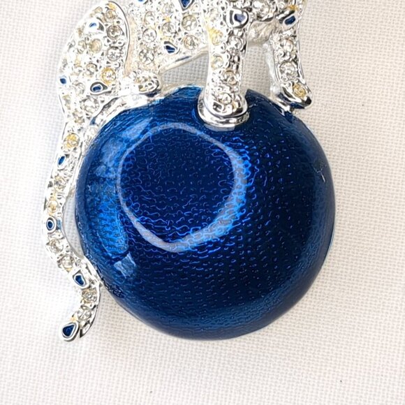 Napier Panther and Ball Rhinestone Brooch - Picture 12 of 12